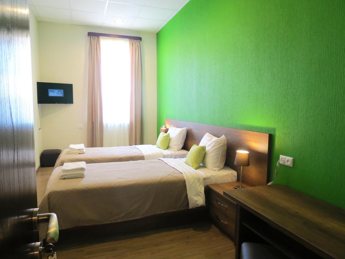Your Home Hotel Tbilisi Bagian luar foto